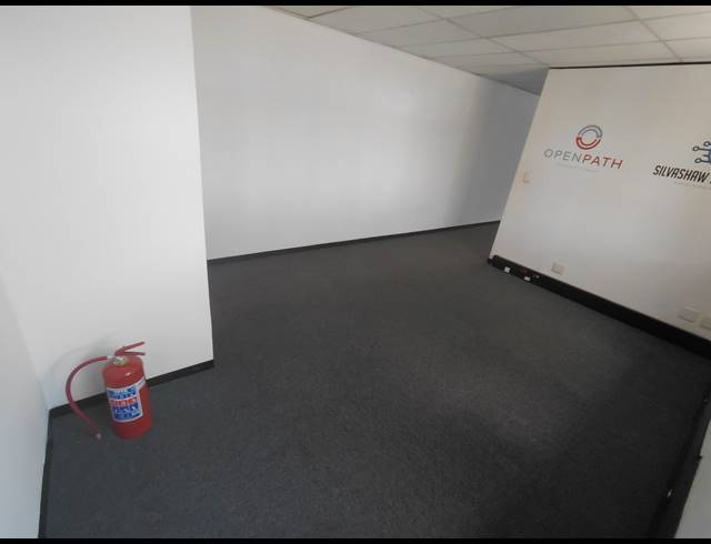 290M² OFFICE TO LET IN BRYANSTON